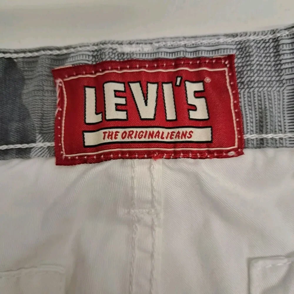 Levis Shorts Men's 38x11 White Cargo Shorts With Belt 100% Cotton - Picture 5 of 10